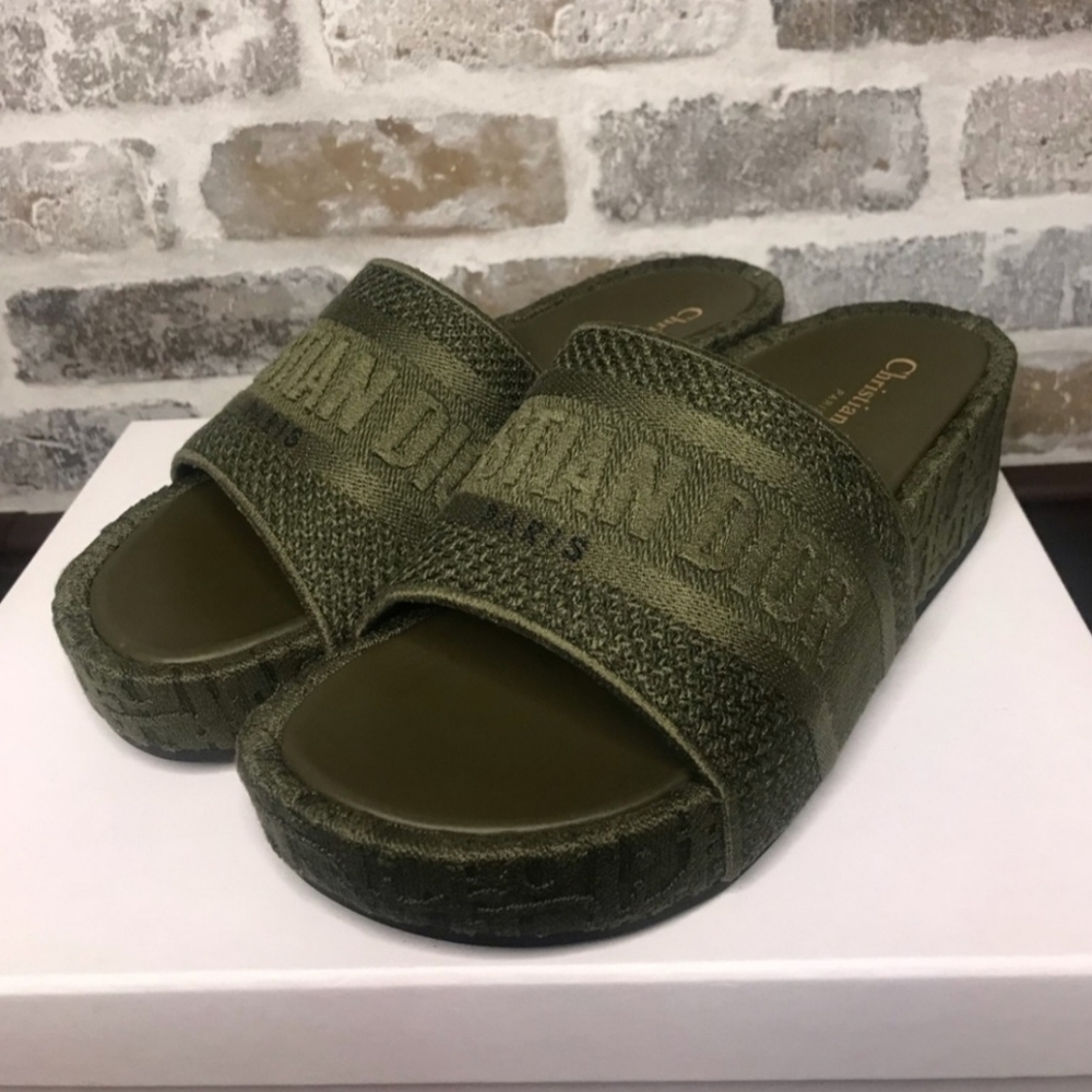 ‼️SOLD‼️Dior Dway Sandals - Picture 1 of 6